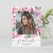 Roze floral greenery script 3 foto's afstuderen kaart (Staand voorkant)