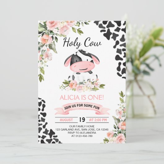 Roze Floral Heilige Koe Koe Eerste verjaardag Kaart (Staand voorkant)