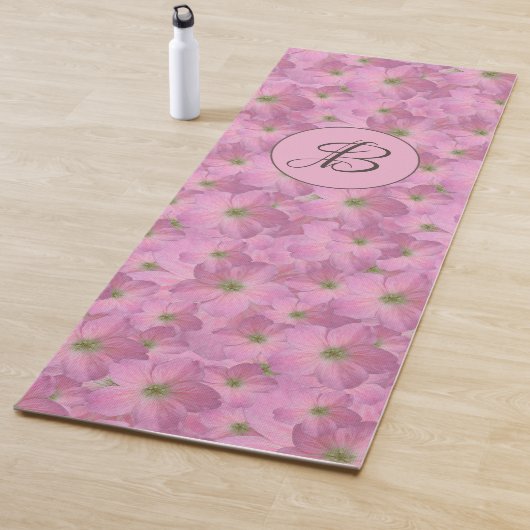 Roze Floral Patroon met Aangepast Monogram Yogamat (In situ)