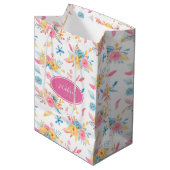  roze Floral Pattern Monogramed Medium Cadeauzakje (Voorkant Gekanteld)
