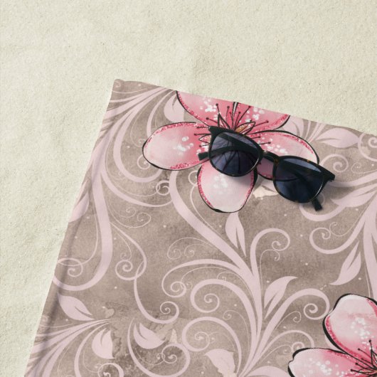 Roze Floral Pattern Strandlaken (In situ)