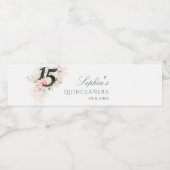 Roze Floral Quinceanera Rustic 15th Birthday Waterfles Etiket (Enkel label)