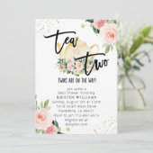 Roze Floral Twins Tea voor twee Baby showers Kaart (Staand voorkant)