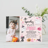 Roze Foto Meisjes Spooky Een Halloween 1e Verjaard Kaart (Staand voorkant)
