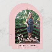 Roze fotosjabloon Script Afstudeeruitnodiging Kaart (Voorkant / Achterkant)