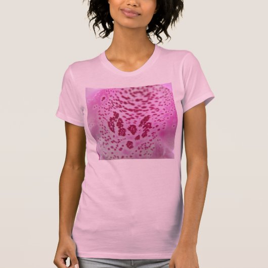 Roze Foxglove Petal Dames T Shirt (Voorkant)
