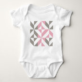 Roze frambozen en zilver Geometric ZigZag Romper (Voorkant)