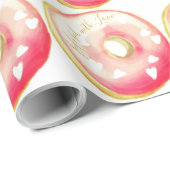 Roze Frosted Donut "doordrenkt met liefde" Sjabloo Cadeaupapier (Rol Hoek)