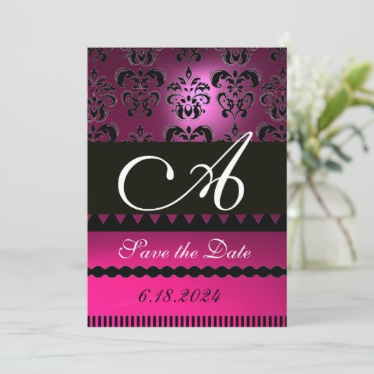 ROZE FUCHSIA PAARSE DAMASK MONOGRAM Zwart Save The Date (Staand voorkant)