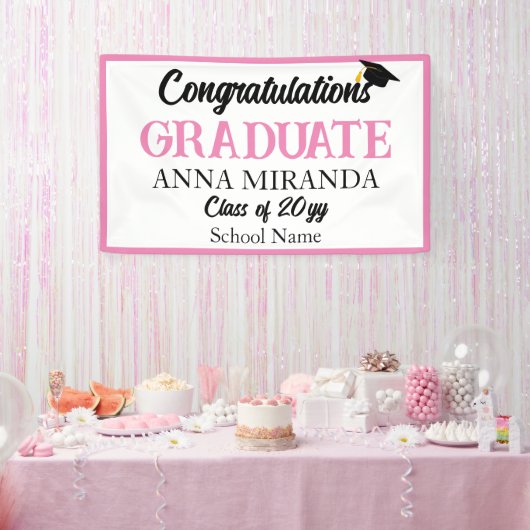 Roze Gefeliciteerd Afstuderen Afstudeerder Spandoek (Feest)