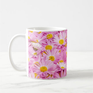 Roze gele bloemen naadloze achtergrond koffiemok