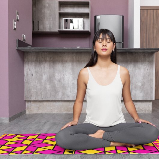 roze gele driehoeken yogamat