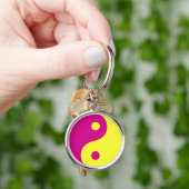 Roze & Gele Yin Yang Taoïstisch Symbool Sleutelhanger (Hand)