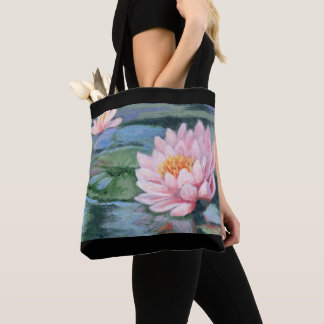 Roze gelilies op blauwe reflecties Beide kanten Ta Tote Bag