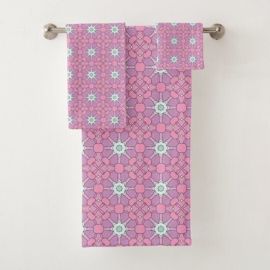 Roze geometrisch bloemmotief  bad handdoek (Insitu)