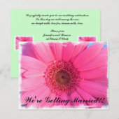 Roze Gerber Daisy bruiloft uitnodiging Briefkaart (Voorkant / Achterkant)