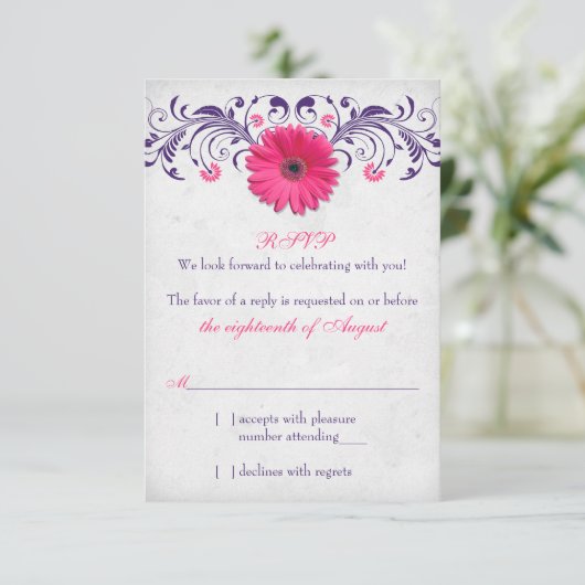 Roze Gerber Daisy Paarse Grijs Bloemen Huwelijk RS RSVP Kaartje (Staand voorkant)