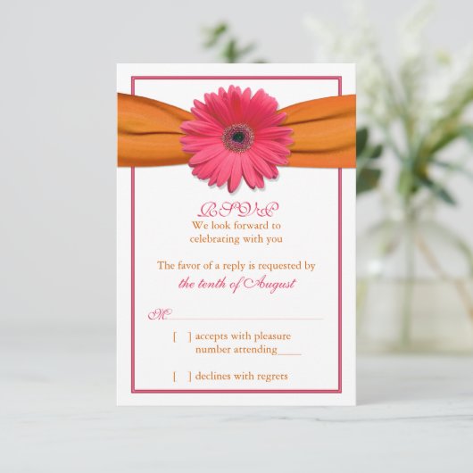 Roze Gerber Daisy Sinaasappel Lint Bruiloft RSVP A (Staand voorkant)