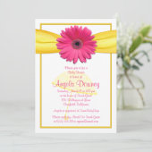 Roze Gerber Daisy Yellow Ribbon Baby shower Invite Kaart (Staand voorkant)