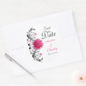 Roze Gerbera Bloemenbruiloft Save the Date Sticker (Envelop)