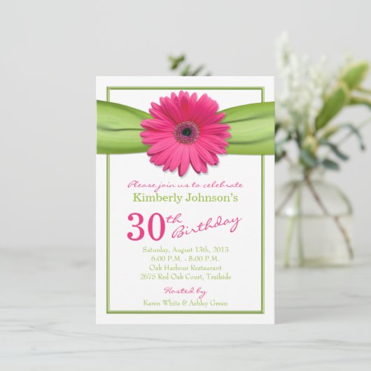 Roze Gerbera Daisy Green Ribbon 30th Birthday Kaart (Staand voorkant)
