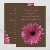 Roze Gerbera Daisy met uitnodiging tot bruin huwel (Voorkant / Achterkant)