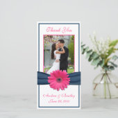 Roze Gerbera Daisy Navy Ribbon Wedding Bedankt (Staand voorkant)