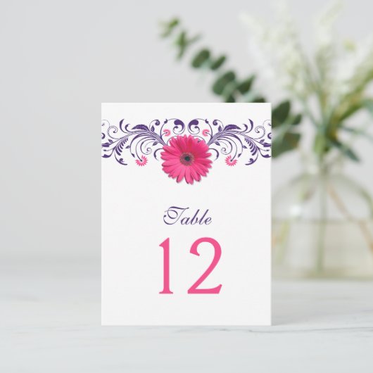 Roze Gerbera Daisy Paarse Bloemen Tafel Nummer Kaa Briefkaart (Staand voorkant)