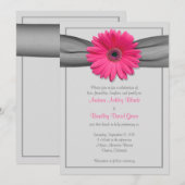 Roze Gerbera Daisy Silver Gray Ribbon Uitnodiging (Voorkant / Achterkant)