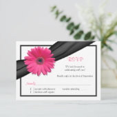 Roze Gerbera Daisy Zwart Lint Reageer RSVP Kaart (Staand voorkant)