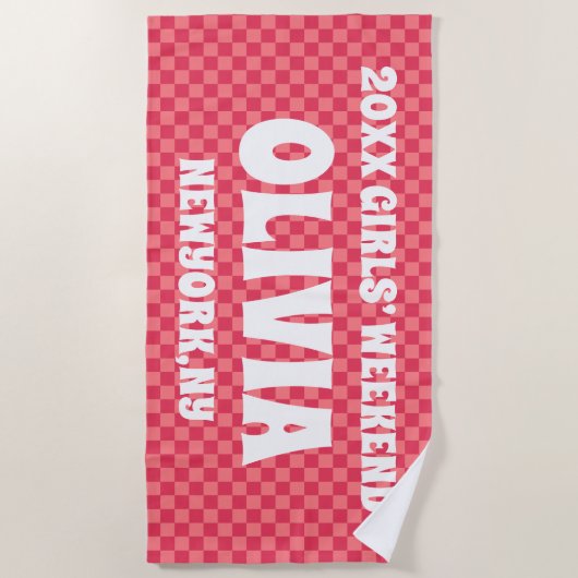 Roze geruit Meisjes Weekend Gepersonaliseerde Naam Strandlaken (Voorkant)