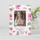 Roze Geschenken & Bogen Aangepaste Kerstfoto & Naa Feestdagenkaart (Staand voorkant)