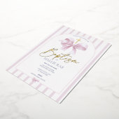 Roze Gestreepte Doop Uitnodiging Meisje Modern Bow (Gedraaid)
