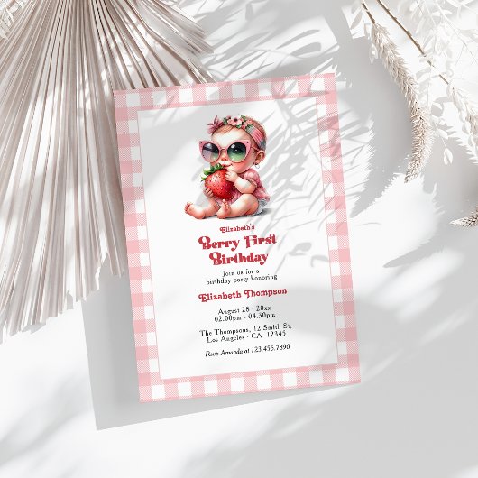 Roze Gingham & Aardbei 1e Verjaardagsfeestje Kaart