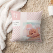 Roze Gingham Baby Foto Geboorteaankondiging Kussen (Deken)