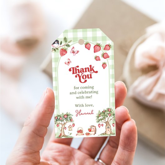 Roze Gingham Bes Eerste Aardbei 1e Verjaardag Cadeaulabel