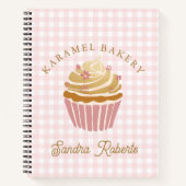 Roze Gingham Cupcake Banketbakker Notitieboek (Voorkant)