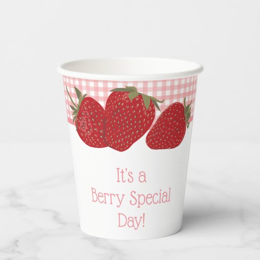 Roze Gingham en rode aardbeien Papieren Bekers (Achterkant)