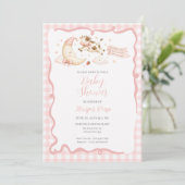 Roze Gingham Koe Maan Baby Shower Uitnodiging (Staand voorkant)