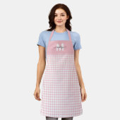Roze Gingham Met Naam Op Maat Schort (Gedragen)
