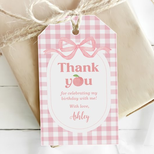 Roze Gingham Perzik Eerste Verjaardag Cadeaulabel