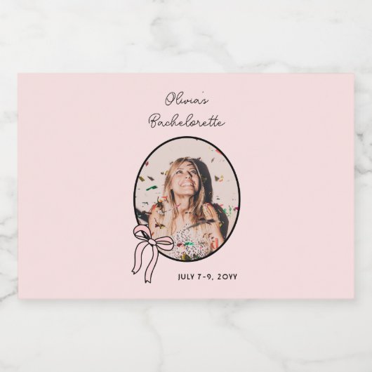 Roze Girly Bows & Babes Bachelorette Custom Mini Likeurfles Etiket (Enkel label)