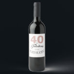 Roze Glitter 40 en Fabulous 40th Birthday Party Wijn Etiket<br><div class="desc">Vier het draaien 40 in stijl met dit elegante 40e verjaardagsontwerp dat u met jouw naam kunt aanpassen! 40 en fantastisch in roze glitter en zwart met dansend silhouet. Bijpassende feestartikelen en uitnodigingen voor 40e verjaardagsfeestjes zijn verkrijgbaar in onze winkel. Als u hulp nodig hebt, neem dan contact met ons...</div>