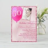 Roze Glitter Aangepaste Foto 50e Verjaardagsuitnod Kaart (Staand voorkant)
