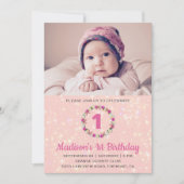 Roze Glitter Bloemenkrans Eerste Verjaardagsuitnod Kaart (Voorkant)