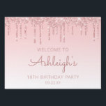 Roze glitter Drip 18th Birthday Drive-By Party Tuinbord<br><div class="desc">Welkom gasten op haar drive-by 18th verjaardagsfeestje met dit kleine,  girale bordje met een lichtroze faux glitter drip border en een roze ombre background. Personaliseer het met de gast van eer naam in het handschrift van het roos,  met haar verjaardag en datum hieronder in roos sans serif doopvont.</div>