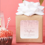 Roze Glitter Drip 80th Birthday Party Dank u Vierkante Sticker<br><div class="desc">Deze chic 80th verjaardagsfeestjes,  dankjewel-stickers hebben een lichtroze faux glitter drip border en een roze ombre background. De woorden "Bedankt voor je komst!" staan in het donkere roos. Pas ze aan met haar naam in handschrift script,  samen met haar verjaardag en datum hieronder.</div>