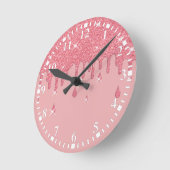 Roze glittereffect op het spoor ronde klok (Hoek)