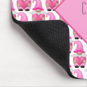Roze Gnome-harten Monogram Bos Cute Muismat (Hoek)