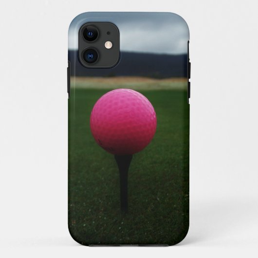 Roze Golfbal op een golfbaan in een berg Case-Mate iPhone Case (Achterkant)